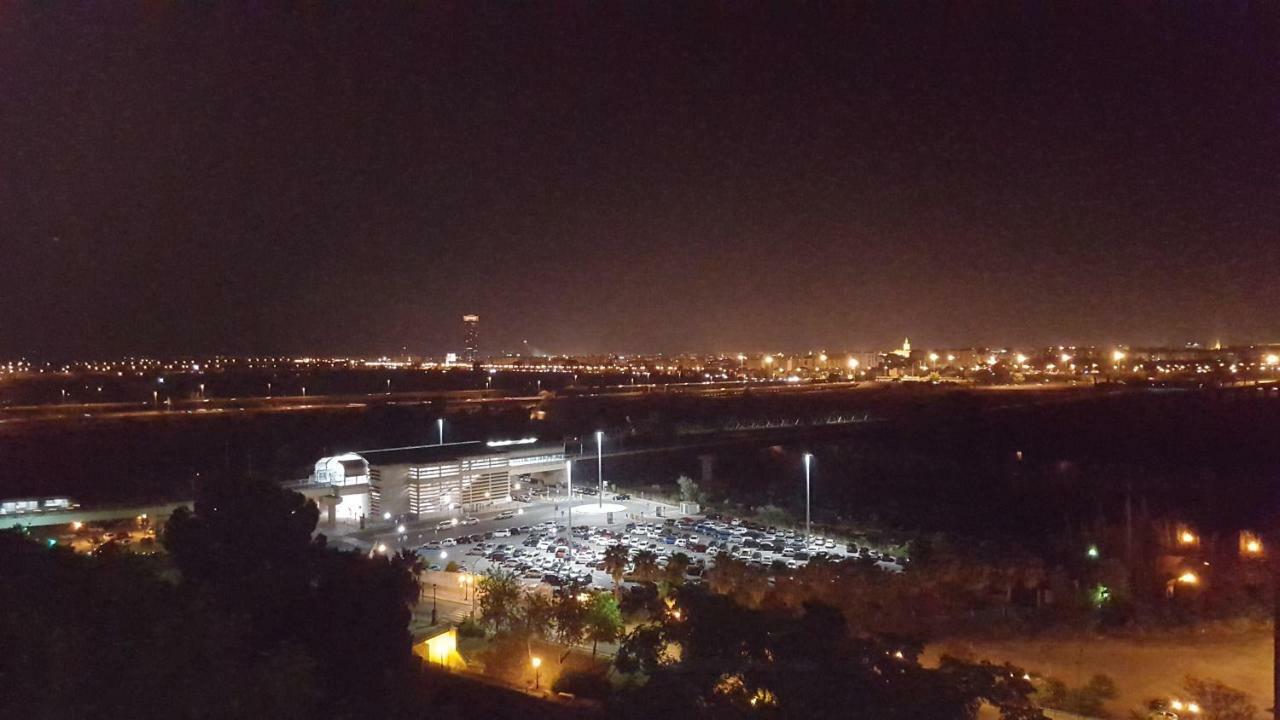 Apartamento Duplex El Monumento San Juan de Aznalfarache Exteriör bild